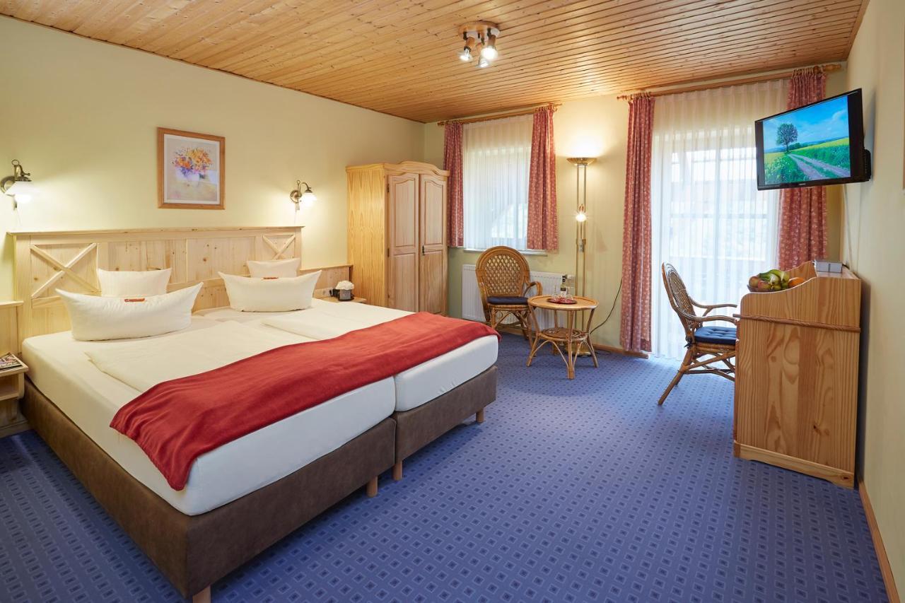 Land- Und Aktivhotel Altmuehlaue باد روداخ المظهر الخارجي الصورة